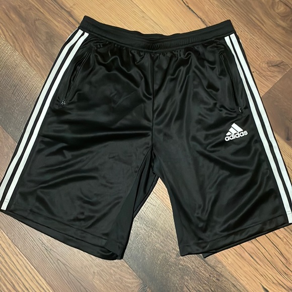 Adidas aeroready shorts - Picture 1 of 1